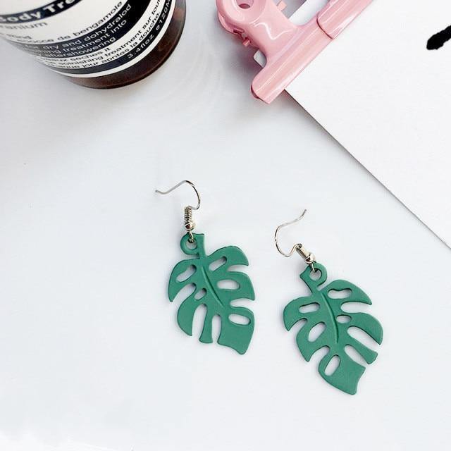 Monstera Leaf Drop Earrings DarkGreen | Sage & Sill